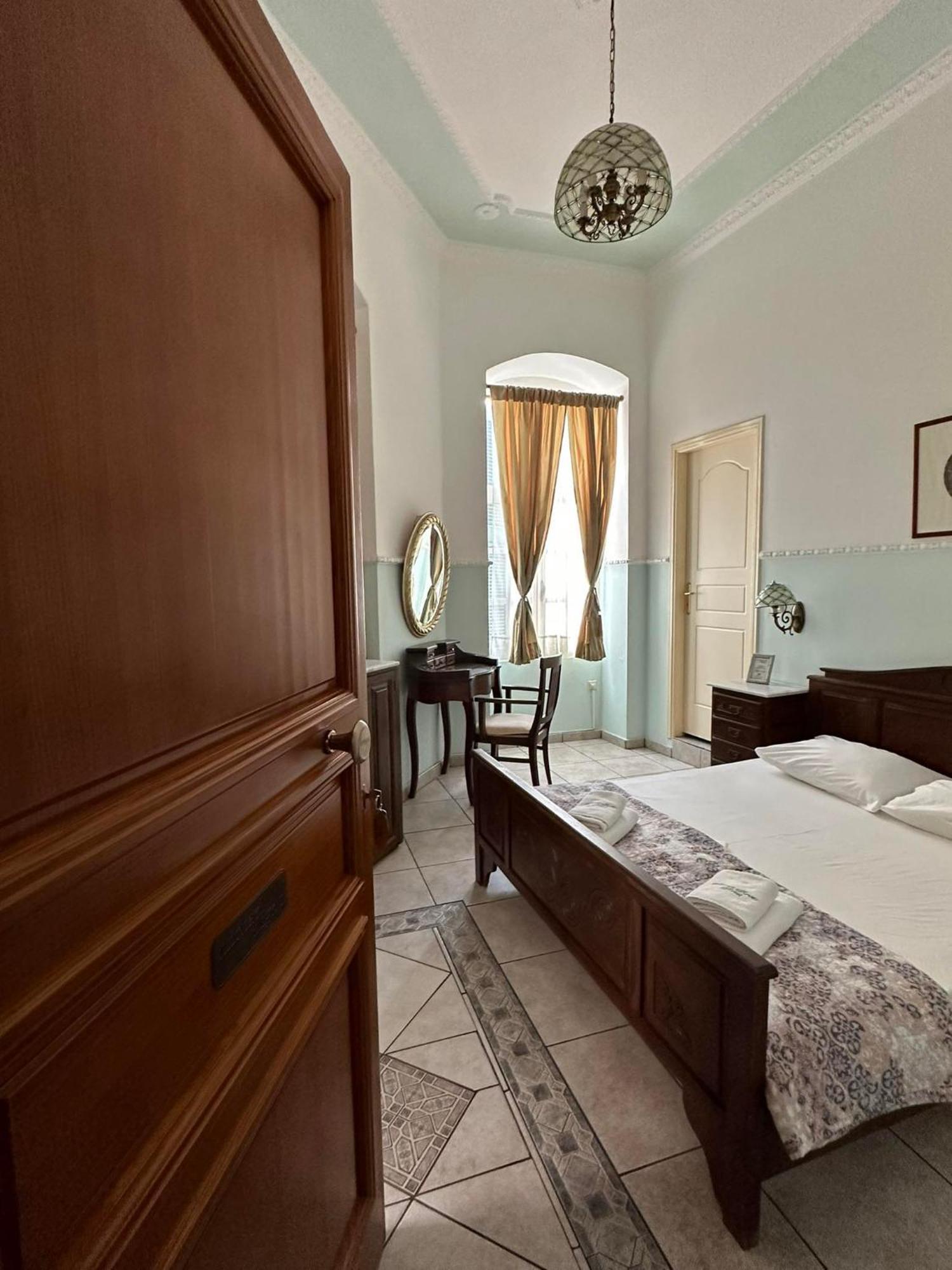 Hotel Monte Kristo Ermupoli Exteriér fotografie
